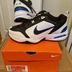 Nike Air Monarch IV 