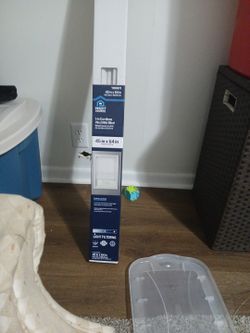 One inch quarters vinyl mini blind