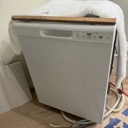 Used Dishwasher 