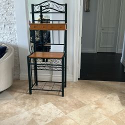 Bakers Rack Wood And Wrought Iron W/ Wine Rack