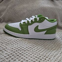 Nike Air Jordan 1 Low SE "Chlorophyll"