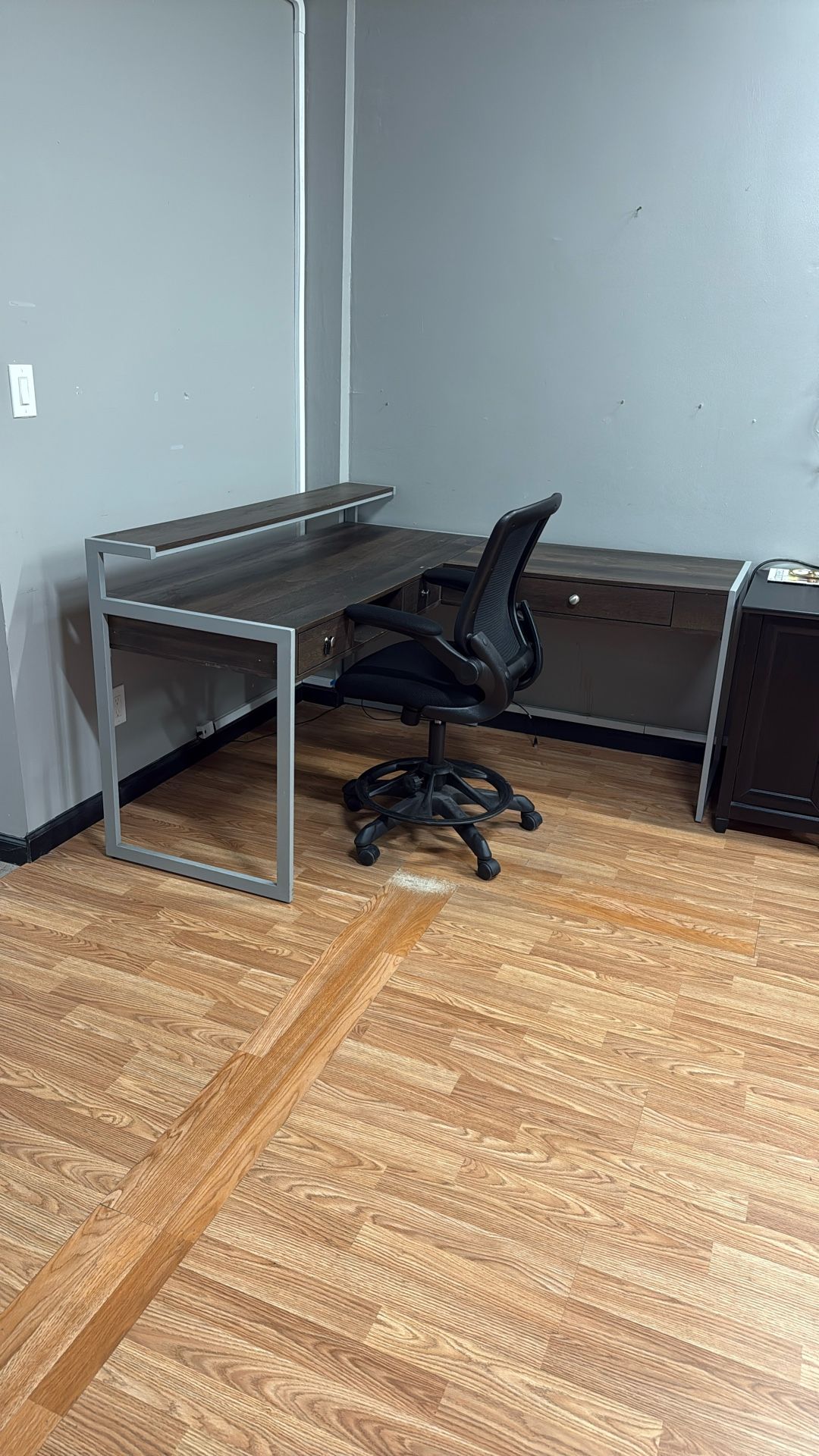 Office Desk & Chair