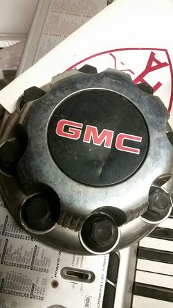Gmc hub cap