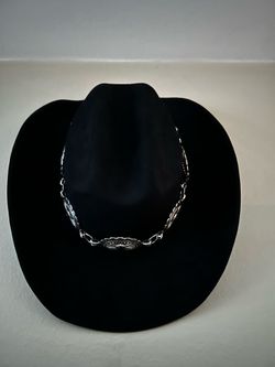 Black felt Western hat