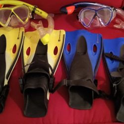 2 Sets Body Glove PASSAGE MASK/SNORKEL/FIN COMPLETE SETS - Both Sets 1 Price $50  or $40 each. See Our Other Great Art Antiques Jewelry Toys Sports Co