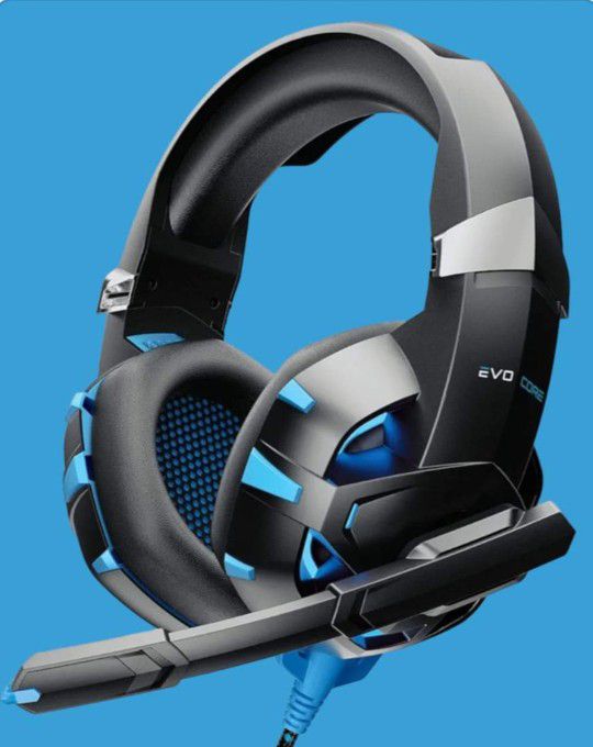 LED Glow Gaming Headphones With Boom Mic. 
Universal Compatibility 
NEW IN BOX $35 EACH
