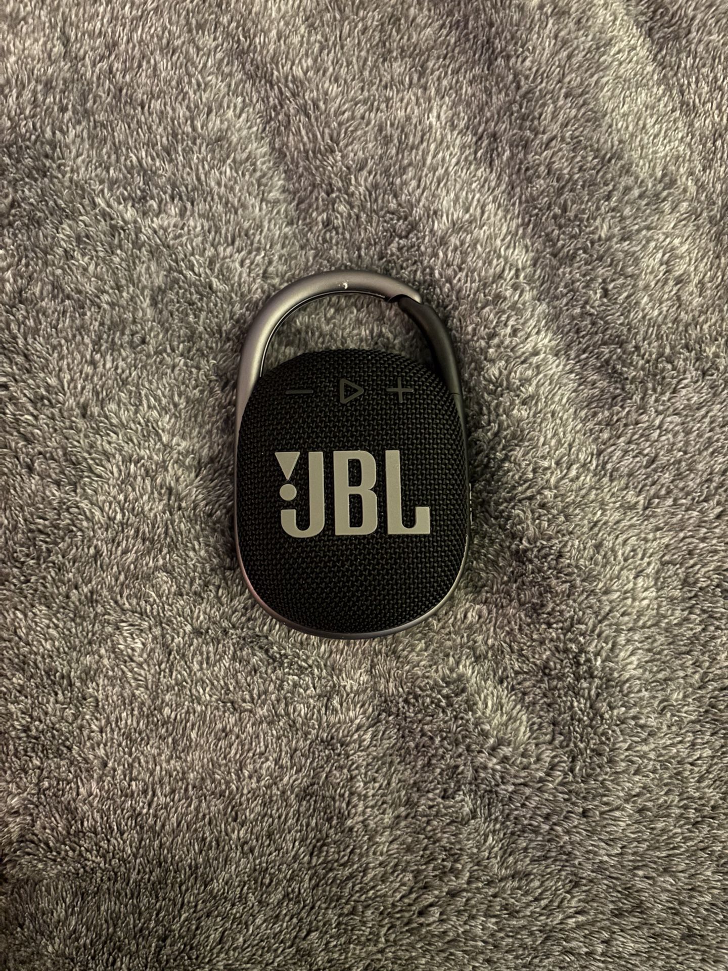JBL Clip 4