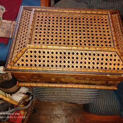 Vintage Castilian Table Top Box 