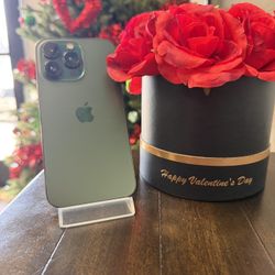 Valentine’s Day Sale! 🌹❤️ iPhone 13 Pro Unlocked 256GB - Green
