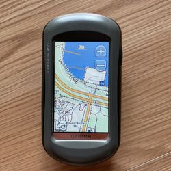 Garmin Oregon 450 - Handheld GPS Touchscreen Navigator + Bike handlebar Mount - good and clean condition - If the listing is up and you can see it, th