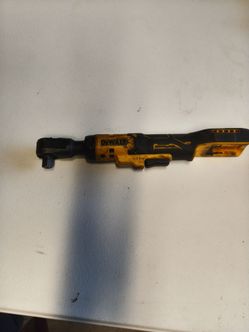 DeWalt battery powered ratchet half inch