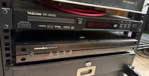 TASCAM DV-DO1U Rack mountable Single Disc Studio DVD Player