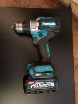 Marita XGT DRIVER DRILL & 40V XGT 2.5 AH BATTERY