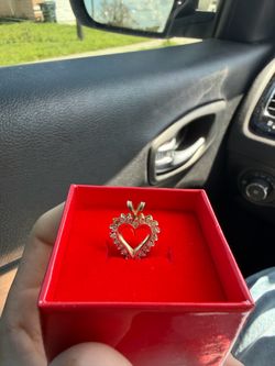 10kt gold heart charm