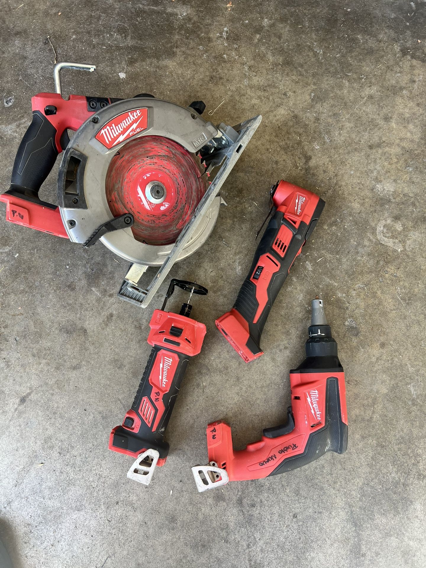 Milwaukee Set