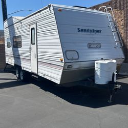 98 Sandpiper Toy hauler 