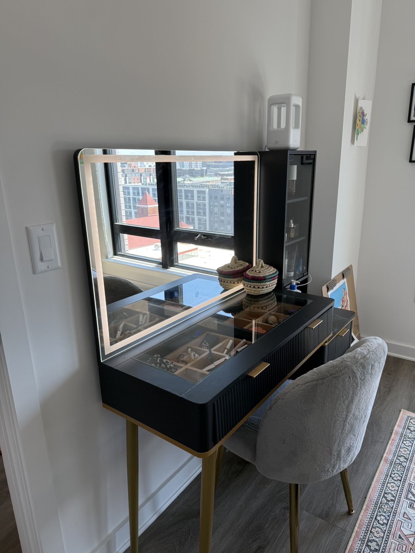 Makeup Vanity Desk With Lights