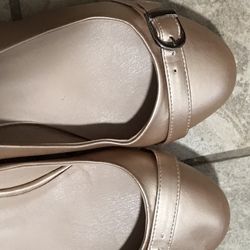 Luoika Women’s Flats 8 Like New