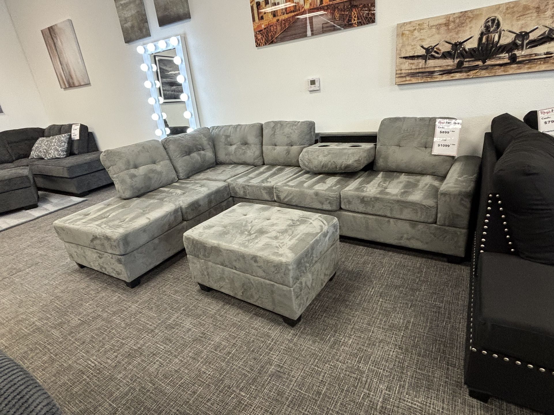 Gray Sectional + Storage Ottoman β $899 ποΈπ§°