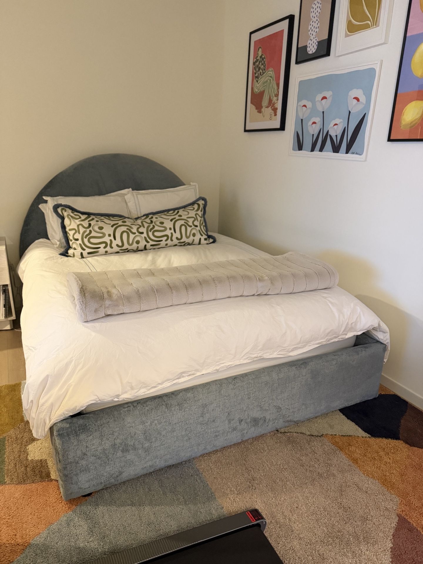 Joybird Dania Queen Bed Plush Mint