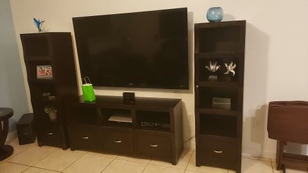Wall unit
