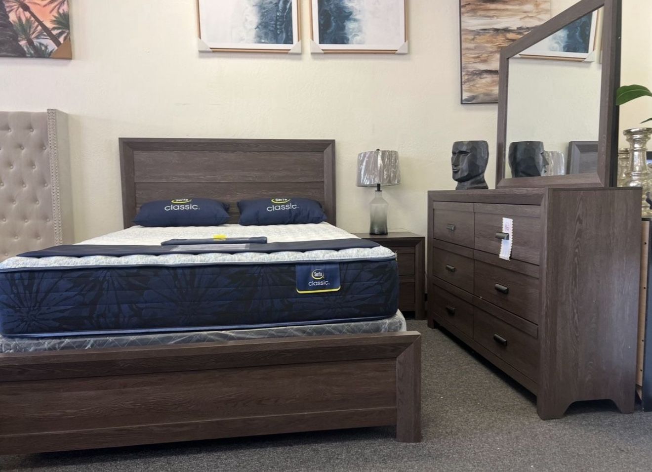 Queen Size 4 Piece Bedroom Set