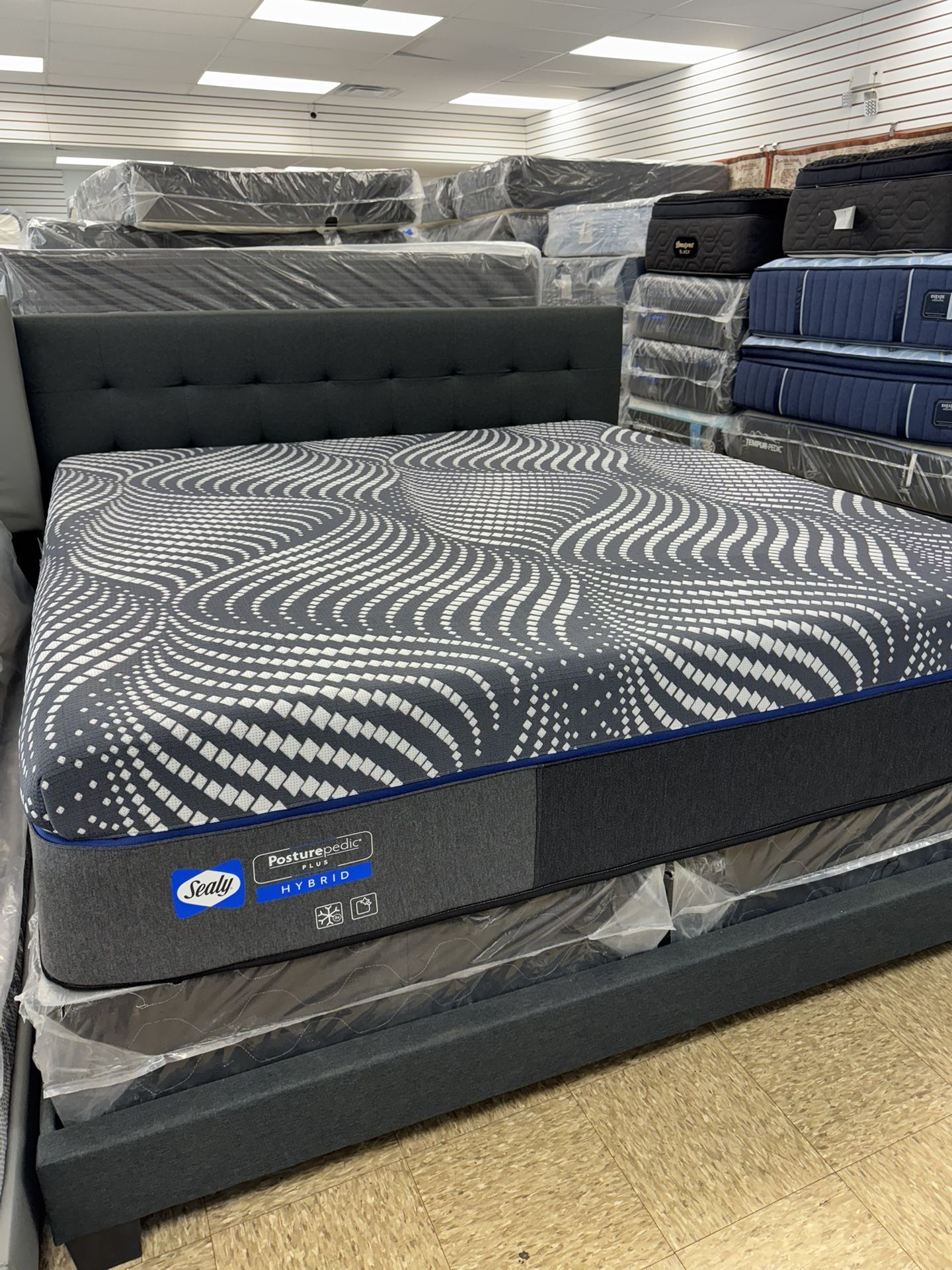Sealy Posture Pedic King Size Mattress $699 Only