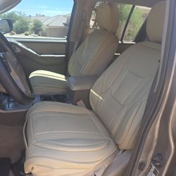 2007 Nissan Pathfinder SE.  Nice. 