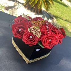 Rose Flower Heart Gift Box (Lights Included) 