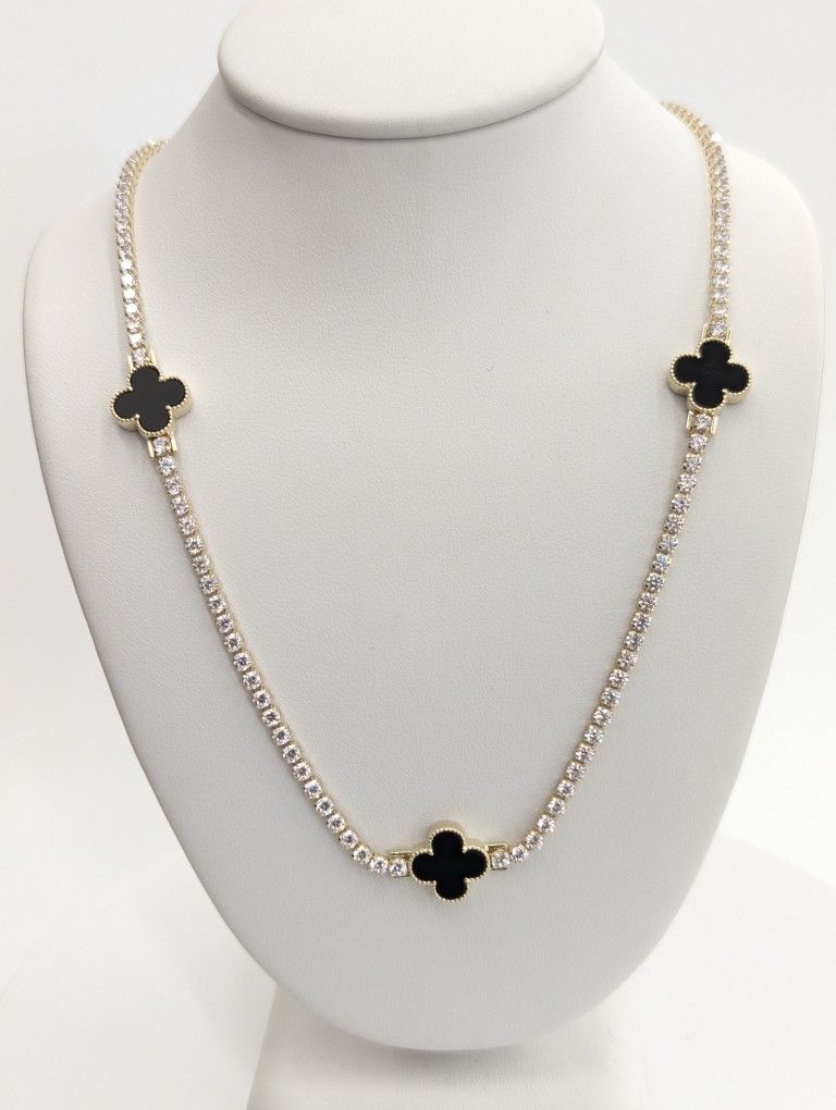 10kt Real Gold Tennis Clover Necklace 17 Inches