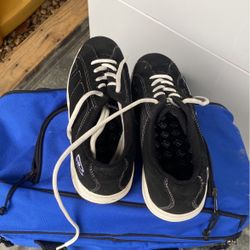 2 Bowling Balls And Shoes Size 9 Half 