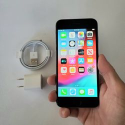 iPhone 6 - UNLOCKED - Like New  