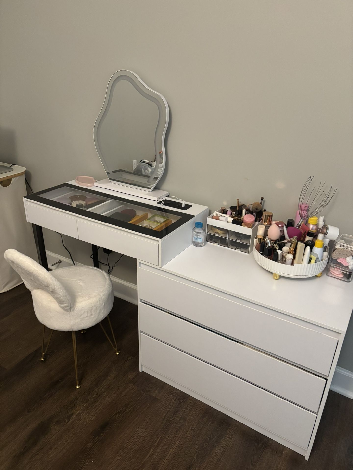 Makeup Vanity 