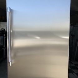 36” Thermador Built-In Refrigerator/freezer