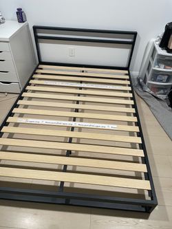 Metal platform bed frame