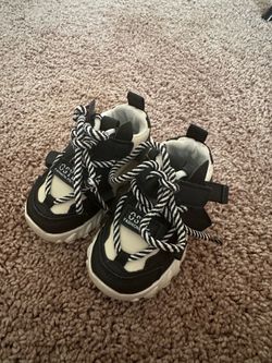 Toddler sneakers