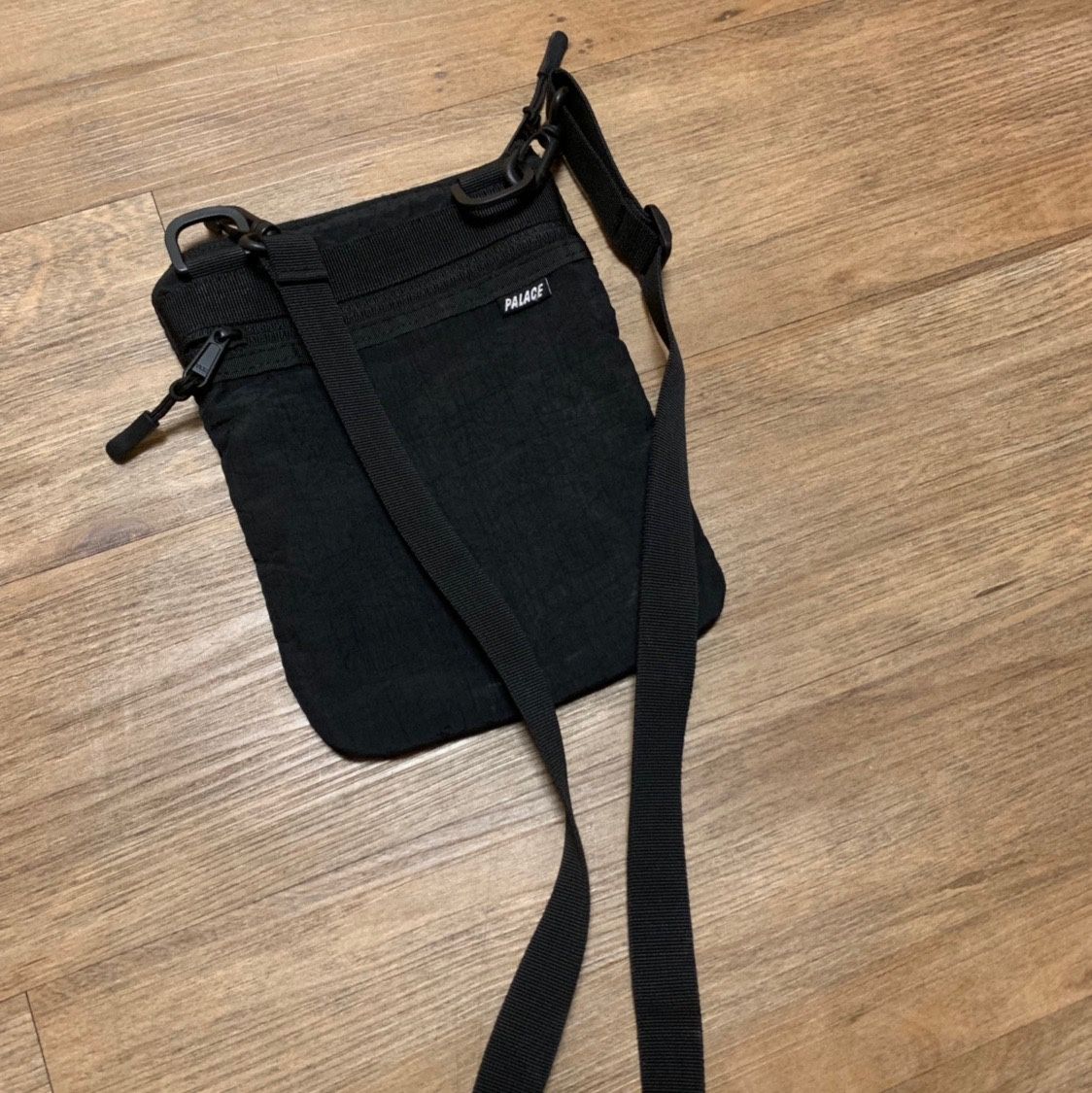 SLock Sling Bag Black for Sale in Fontana, CA - OfferUp