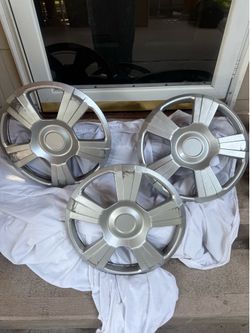plastic hubcaps