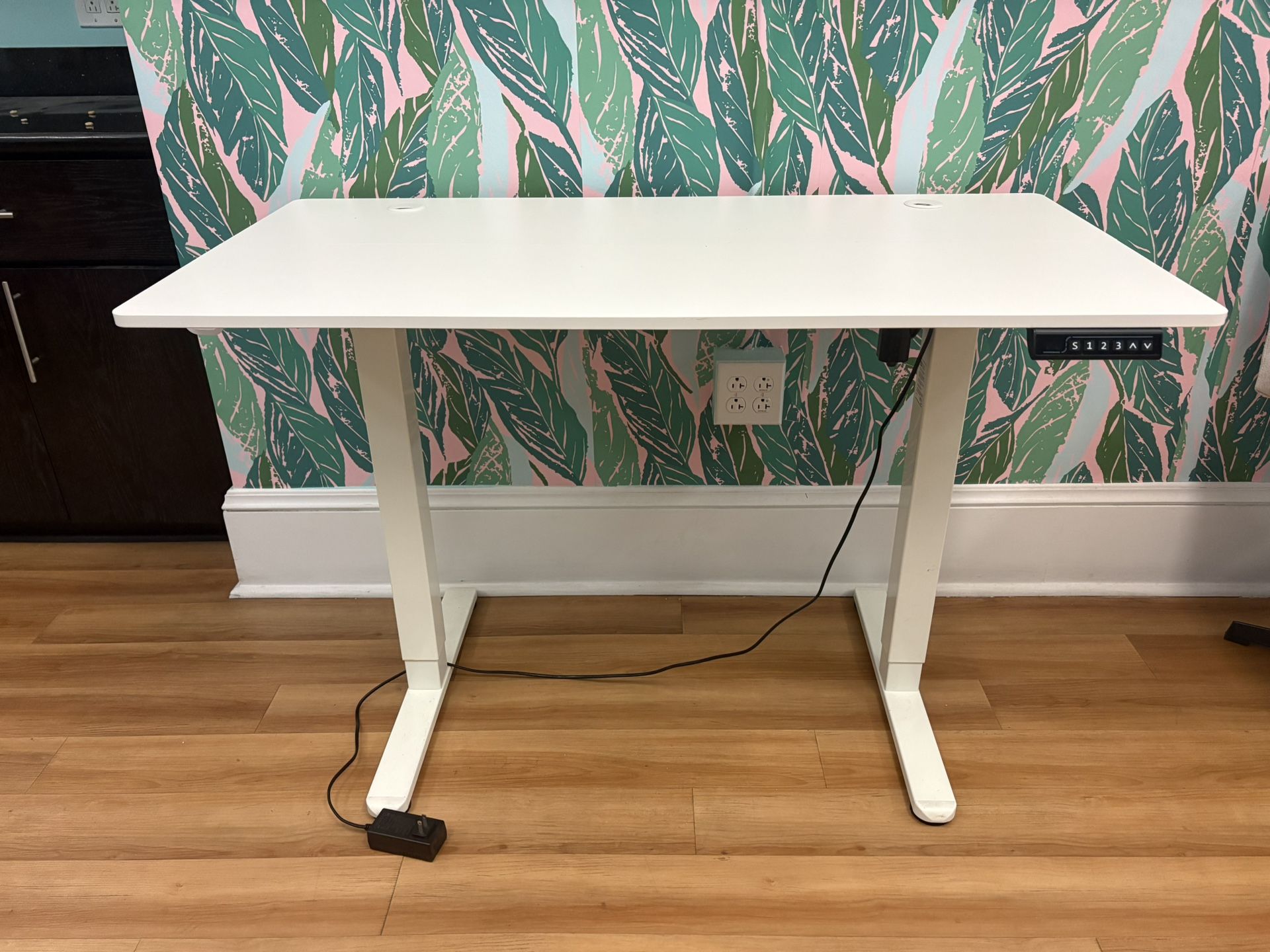 Sit/Stand Desk (2 Available)