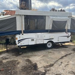 2010 Coleman Sun Valley Pop-Up Trailer