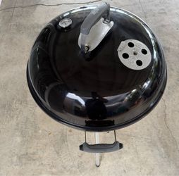 Weber Jumbo Charcoal Kettle Grill