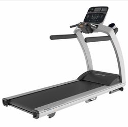 Life Fitness Treadmill