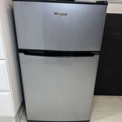 Whirlpool Mini Fridge