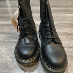 Dr Martens Brand New Boots With Tags