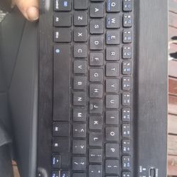 Tzumi Tablet Keyboard