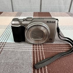 Nikon DIGITAL CAMERA COOLPIX A900