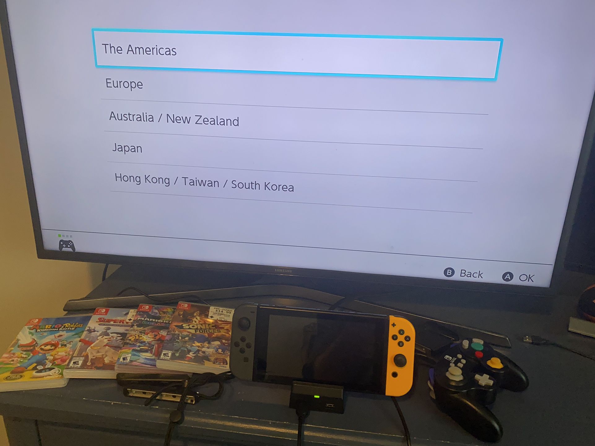 Nintendo Switch + 4 Games (hablo Espanol)