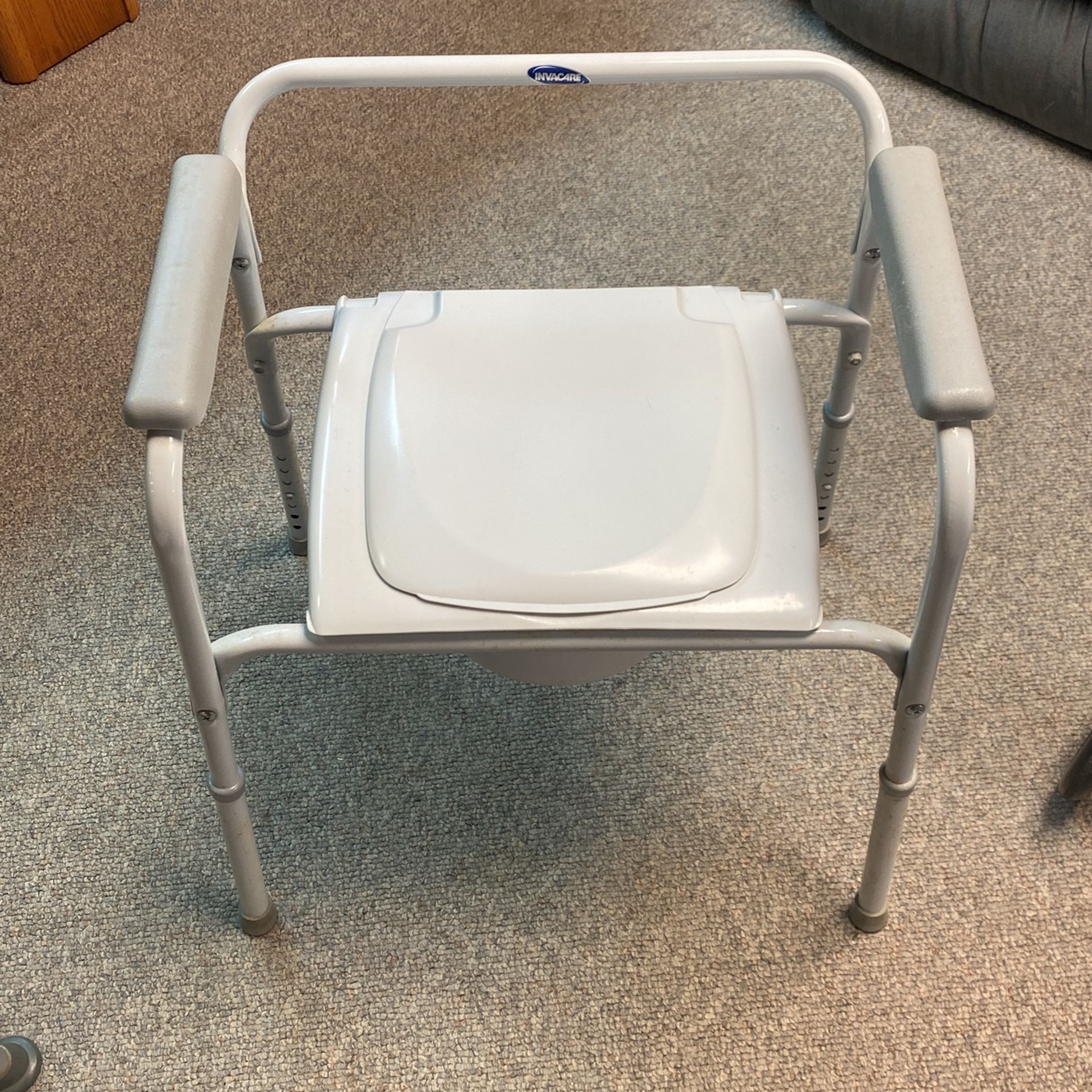 Bedside Commode For Elderly Or Ill