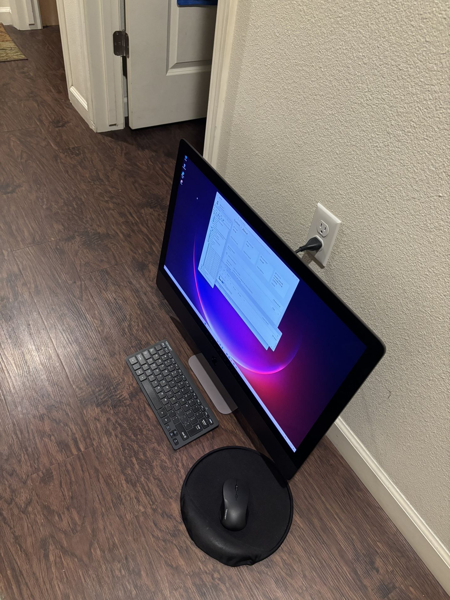 27” 🖥️ iMac Pro 5K 32GB Ram 1TB SSD 8GB GPU PICK UP ONLY NO TRADE FIRM ON PRICE ONLY CASH 💵 💲750
