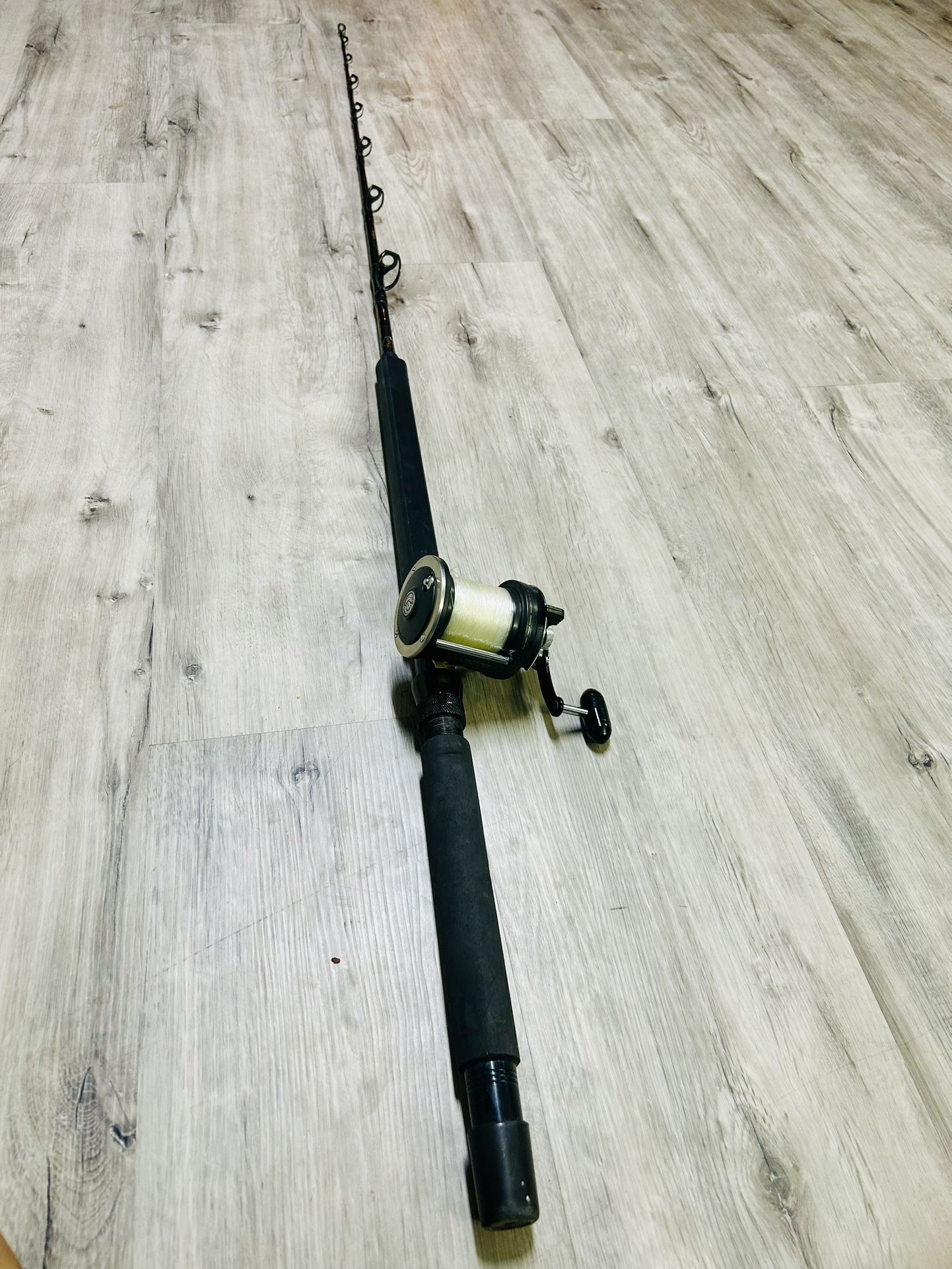 Shimano Triton Beast Master 6ft 30-80lb Fishing Rod With Penn 25GLS Fishing Reel Combo $180